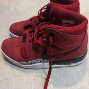 Air Jordan Legacy 312 'Toro'